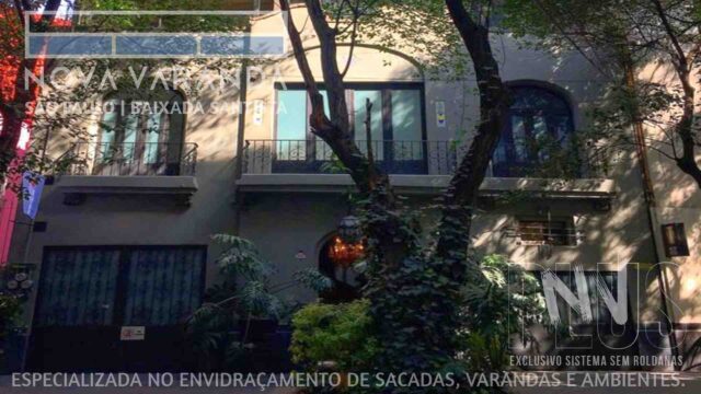 Ambientes e Varandas de Vidro ✨ Segurança, Estilo e Transparência pra Fechar sua Sacada ⛱️ Fechamento de Sacadas Macuco (Santos) ☎ 0800-8800
